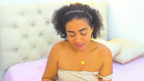 Snapshot of charlotte_dante212 chatting on July 6, 2:03 pm charlottte y dante online show from July 6, 2:03 pm