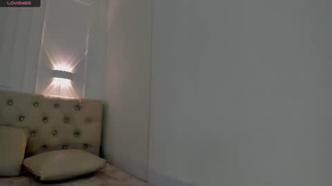 Snapshot of charlotte_dante212 chatting on July 15, 2:17 am charlottte y dante online show from July 15, 2:17 am