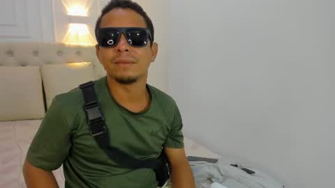 Snapshot of charlotte_dante212 chatting on July 16, 1:06 pm charlottte y dante online show from July 16, 1:06 pm
