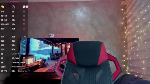 Snapshot of charlotte_greys chatting on March 1, 4:04 am Charlotte  online show from March 1, 4:04 am