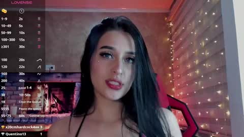 Snapshot of charlotte_greys chatting on March 12, 1:47 am Charlotte  online show from March 12, 1:47 am