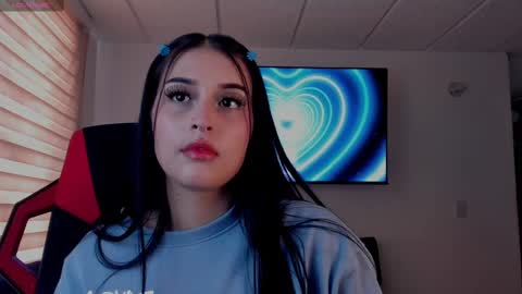 Snapshot of charlotte_greys chatting on September 23, 8:34 pm Charlotte  online show from September 23, 8:34 pm