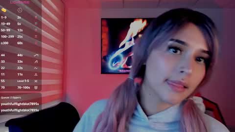 Snapshot of charlotte_greys chatting on October 9, 9:02 pm Charlotte  online show from October 9, 9:02 pm