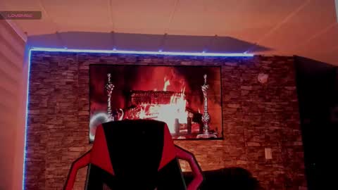 Snapshot of charlotte_greys chatting on December 3, 11:58 pm Charlotte online show from December 3, 11:58 pm