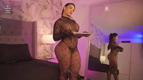 Snapshot of charlotte_harriz chatting on September 19, 3:08 am Charlotte online show from September 19, 3:08 am