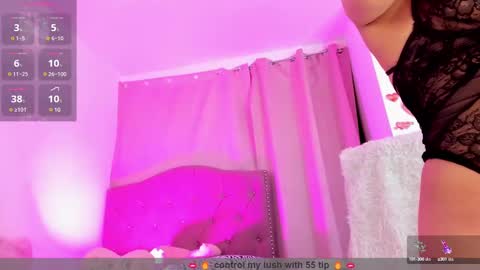 Snapshot of charlotte_love09 chatting on February 27, 10:37 am Charlotte online show from February 27, 10:37 am