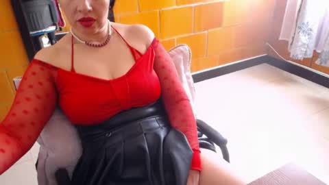 Charlotte online show from December 18, 2:12 pm