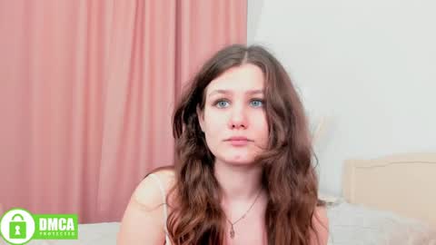 Snapshot of charlotte_wow chatting on December 12, 1:06 pm Charlotte online show from December 12, 1:06 pm