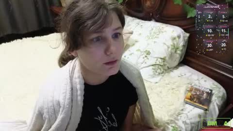 Snapshot of charlotte_wow chatting on November 24, 9:14 pm Charlotte online show from November 24, 9:14 pm