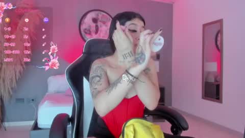 Charlottee online show from June 27, 2:27 am