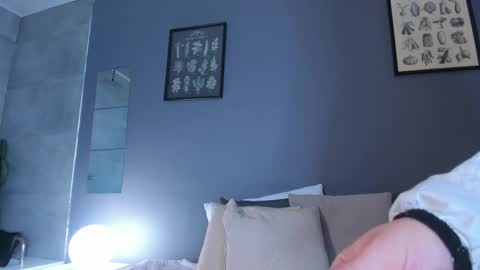 charlottee_love_ online show from April 29, 11:25 am