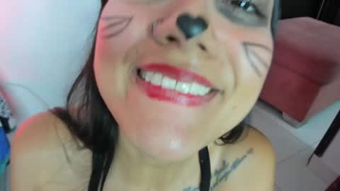 charlottekiss99 online show from May 22, 2:44 pm