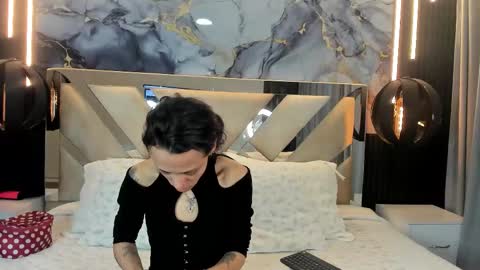 Charlotte online show from March 10, 3:11 am