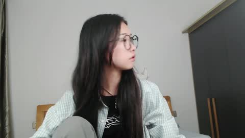 Charlotte online show from December 8, 8:15 pm