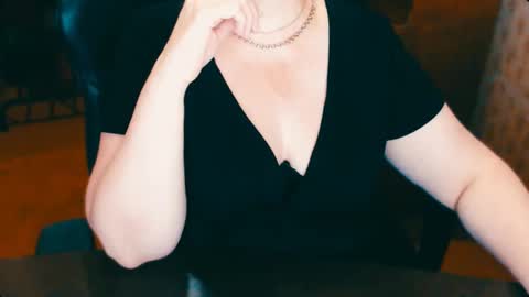 CharlotteXTasty online show from February 6, 6:35 pm