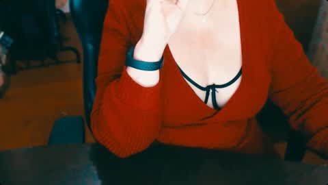 CharlotteXTasty online show from December 5, 1:52 pm