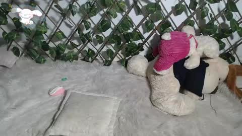 Snapshot of charly_evans60 chatting on March 7, 6:57 am charly_evans60 online show from March 7, 6:57 am