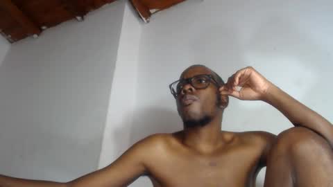 Snapshot of charly_vergonti_ chatting on November 30, 5:50 pm charly_vergonti_ online show from November 30, 5:50 pm