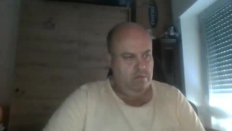 Snapshot of charlypalgar chatting on November 3, 9:10 am charly online show from November 3, 9:10 am