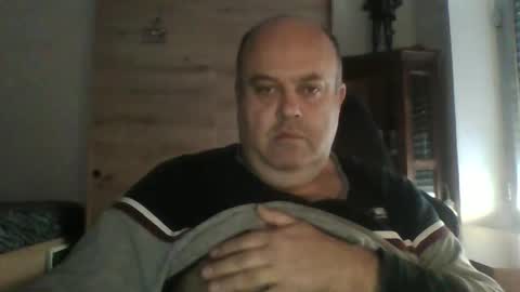 Snapshot of charlypalgar chatting on November 21, 8:46 am charly online show from November 21, 8:46 am