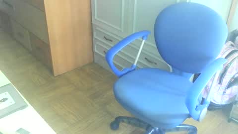 charly online show from July 10, 7:45 am