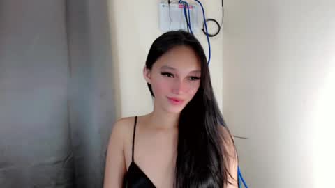 Snapshot of charm_fuckdoll8 chatting on July 12, 12:18 pm charm_fuckdoll8 online show from July 12, 12:18 pm