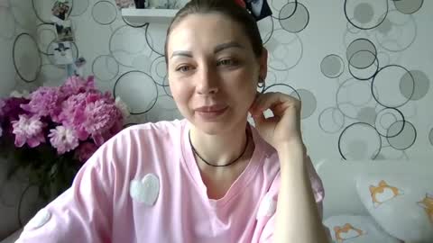charming__chick online show from June 6, 9:47 am