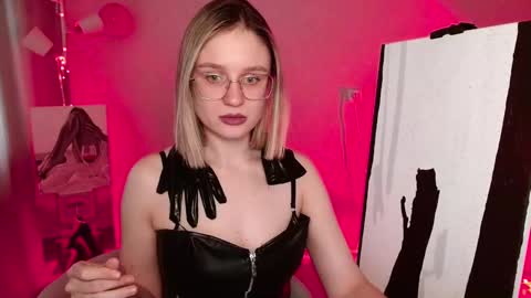 Michelle  online show from March 3, 9:00 am