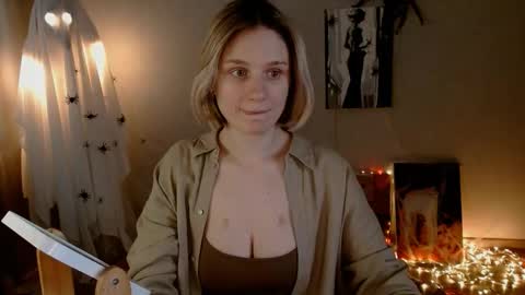 Michelle  online show from November 3, 5:09 am