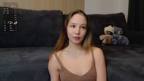 Snapshot of charming_evaa chatting on March 31, 7:36 pm Eva online show from March 31, 7:36 pm