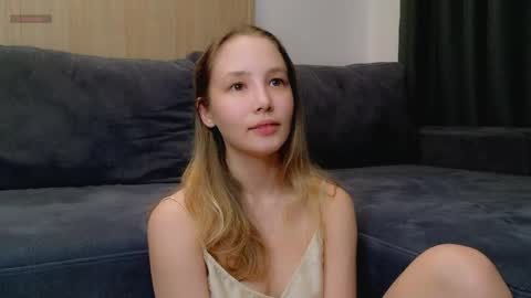 Snapshot of charming_evaa chatting on April 29, 2:32 pm Eva online show from April 29, 2:32 pm