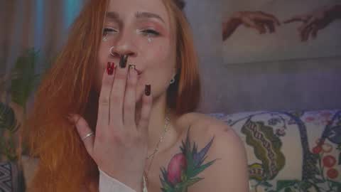 Lissa online show from October 7, 4:26 pm