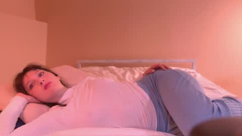 Snapshot of charmingkatie chatting on November 23, 12:49 pm katie online show from November 23, 12:49 pm