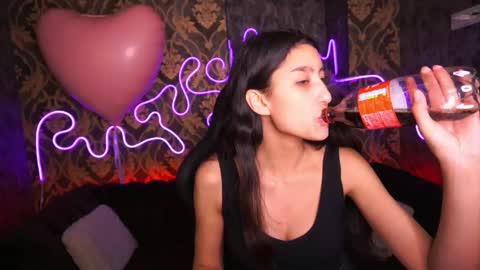 SweetMoco online show from February 20, 7:34 am