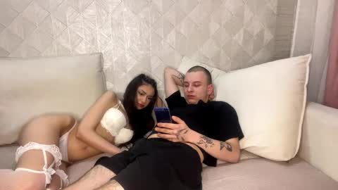 Snapshot of charmsexycouple chatting on April 18, 7:07 pm Vin and Katie online show from April 18, 7:07 pm