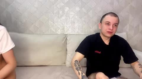 Snapshot of charmsexycouple chatting on April 23, 12:29 pm Vin and Katie online show from April 23, 12:29 pm