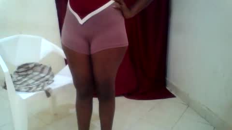 charmy_shanny online show from December 3, 8:45 am