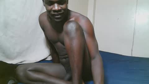 charmzboy online show from November 11, 10:37 am