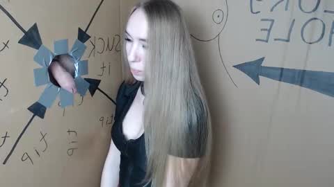 Anna online show from December 5, 12:14 pm