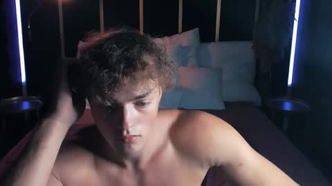 Snapshot of chase_muscular chatting on September 16, 10:05 am Chase online show from September 16, 10:05 am