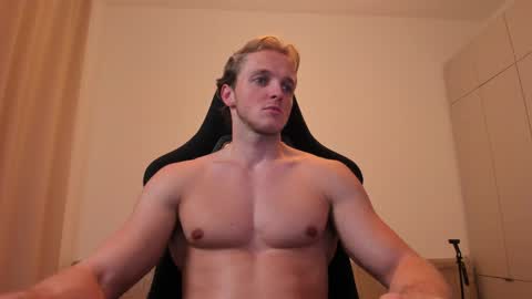 Chase Reed online show from May 11, 7:33 pm