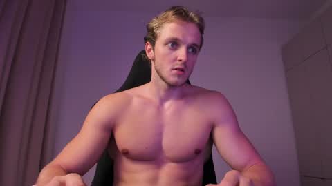 Chase Reed online show from July 11, 8:33 pm