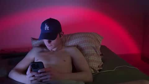 chasethedreamxx online show from December 30, 7:37 am