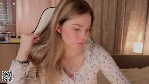 Emilia online show from July 2, 4:07 am