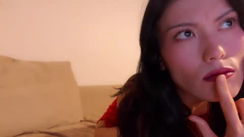 Snapshot of chasmic chatting on May 14, 3:35 am JASMINE usually going live about 2 am UTC online show from May 14, 3:35 am