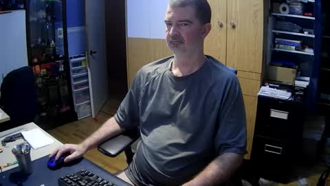 wanaBeYourToy online show from December 22, 11:51 am