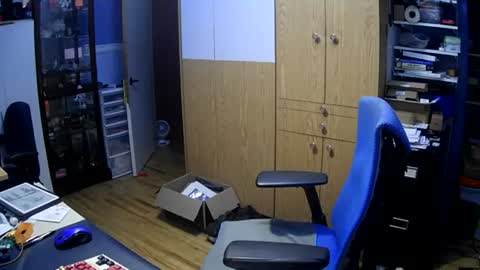 wanaBeYourToy online show from June 26, 10:52 am