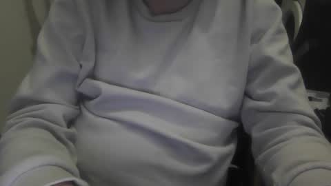 Snapshot of chattygingerboy chatting on December 15, 7:29 pm Gingerboy online show from December 15, 7:29 pm