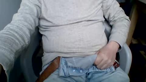 Snapshot of chattygingerboy chatting on June 15, 12:18 pm Gingerboy online show from June 15, 12:18 pm