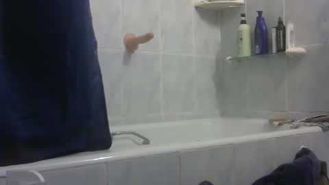 Snapshot of chaturbatordeluxe chatting on September 15, 3:28 am chaturbatordeluxe online show from September 15, 3:28 am